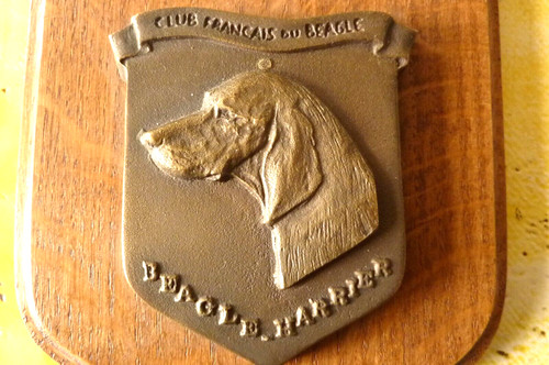 Plaque bois avec - avec, écusson