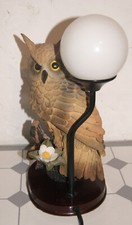 Lampe hibou chouette en résine fonctionnelle socle bois