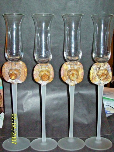 Lion face champagne flutes - face,