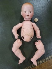 POUPEE ANCIENNE A RESTAURER TETE EN PORCELAINE  N°1