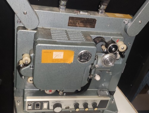 Projecteur eiki m 16 mm - projecteur,