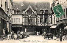 CPA 27 - LOUVIERS (Eure) - 50. Rue du Marché aux oeufs (animée)