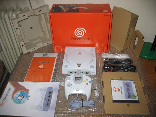 Boxed sega dreamcast console - dreamcast,
