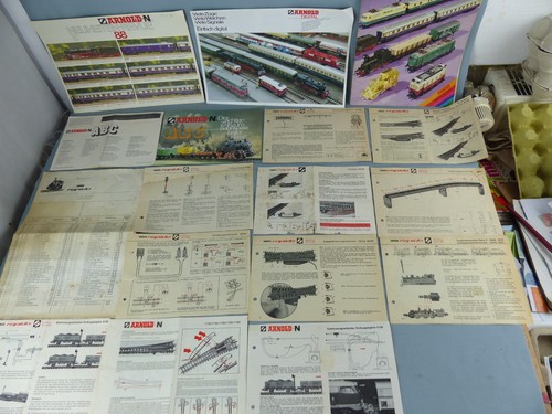 Lot catalogues brochures - de,