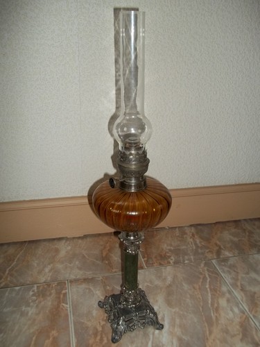 Ancienne grande lampe - ancienne, à