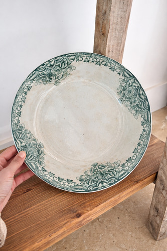 Grand plat creux ancien
