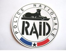 RARE AUTOCOLLANT POLICE NATIONALE LE RAID TRES BON ETAT DIAMETRE 9.5 cm