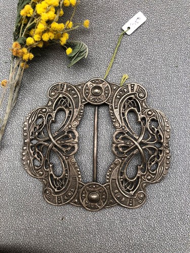 Boucle ancienne art deco - ancienne.,