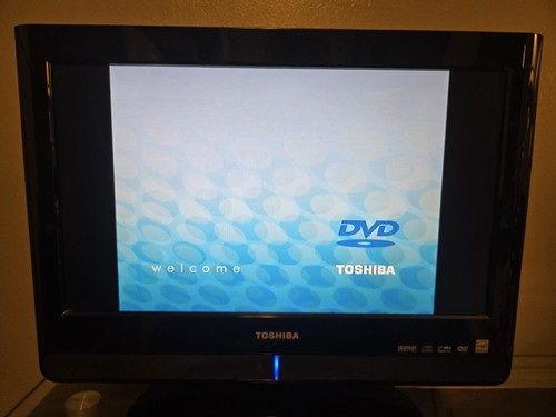 Toshiba 15lv505 lcd - 15.6”,