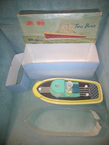 Jouet ancien tug - boat, made