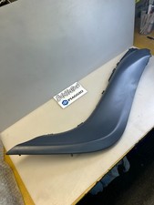 1 couvre châssis droit piaggio 673441 X10 125 350 500 4T 4V I.E. E3