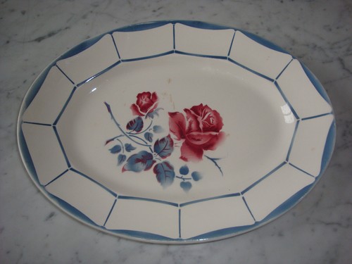 Ancien plat ovale motif - ancien,
