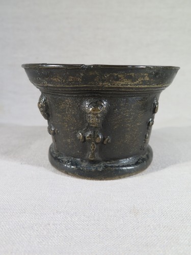 Ancien mortier bronze a - en,