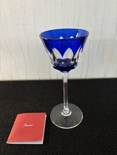Verre à vin couleur bleu cobalt modèle Caracas cristal Baccarat