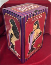 BETTIE PAGE MINI BUST -- NEW