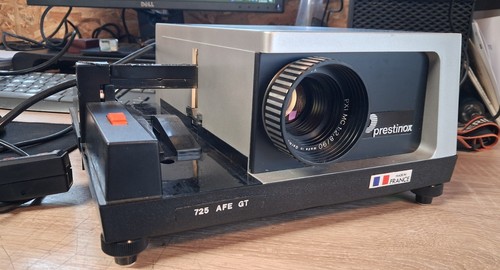 Projecteur diapositives - projecteur,