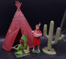 STARLUX  / 2 INDIENS  / 1,32 éme (décors en cadeau)