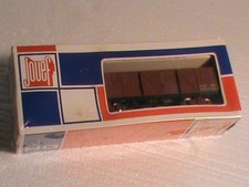 wagon couvert a bogies HO