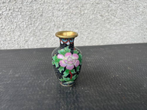 Miniature vase cloisonne