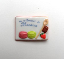 cyb - Fève livre ouvert un amour de macaron -s35