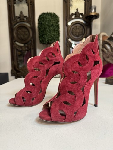 Alaia red cut - alaia, out