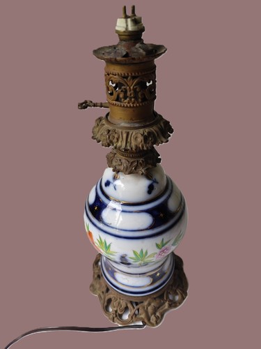 Lampe ancienne porcelaine - lampe, ancienne/porcelaine