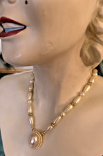 Collier  avec Grosse Perles