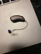 Prothèse auditive gauche +