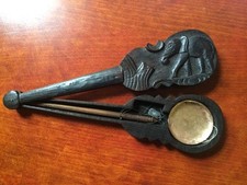 Ancienne Balance herboriste, coffret «Violon» Sculpture Éléphant, Plateau Cuivre