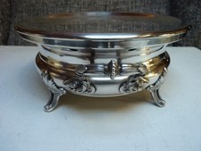 Grand chauffe-plat, dessous de