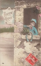 CP BONNE ANNEE GARCON BONNET FER CHEVAL ENVOIE BAISER A FENETRE - 34963
