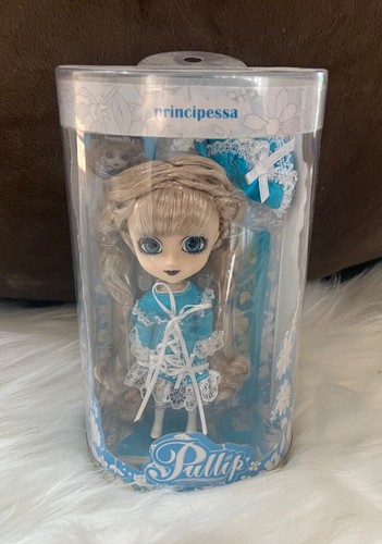 New sealed little pullip - new,