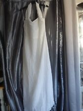 robe blanche satin soirée ou mariage h. 155cm t.44 portée froissée ou repassée