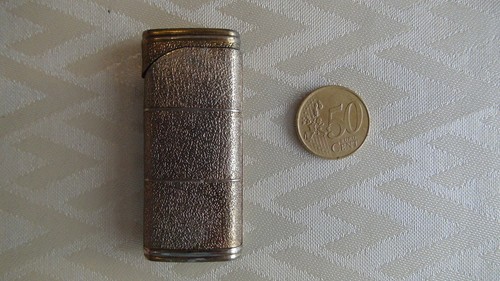 Ancien briquet gaz - a,