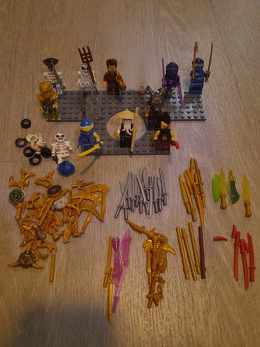 Lot figurines lego - lot,