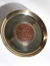 COUPE BRONZE avec médaille  Signé Daniel DUPUY ET FONTE SUSSE Frères. Vers 1920