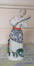 Grande Statuette Femme Ussr porcelaine manufacture Polonsky années 70