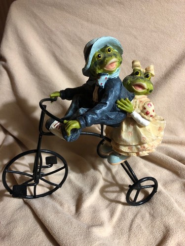 Frogs metal tricycle - metal,