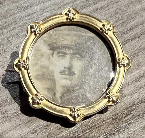 Broche porte photo ancienne