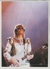 JOHNNY  HALLYDAY   N° 187  : PHOTO DE MAGAZINE  PLASTIFIEE .