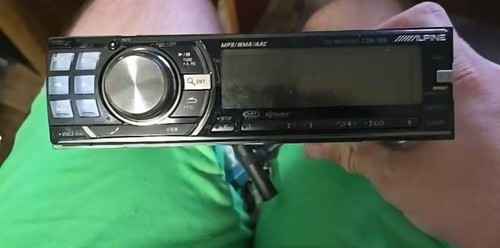 Alpine cde 9852 player - cd,