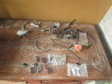 Lot de pièces de vélo anciennes