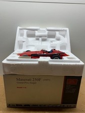 CMC MASERATI 250F 1957 GRAND PRIX SIEGER EN BOITE 1/18 A10 TO