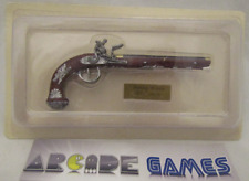 ARME A FEU MINIATURE HACHETTE - PISTOLET BOUTET XIXs (vendeur pro)