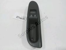 COMMANDE LEVE-VITRE AVANT