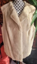 Veste sans manches en vison