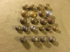 22 boutons de SAPEURS POMPIERS au bûcher, différents types dont 3 grelots