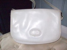 SAC VINTAGE RENOUARD PLEIN CUIR ECRU .( C/G) D)