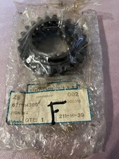 Engrenage Pignon neuf Kubota Ref 67111-14366 modèle B2150