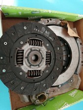 KIT EMBRAYAGE COMPLET LADA